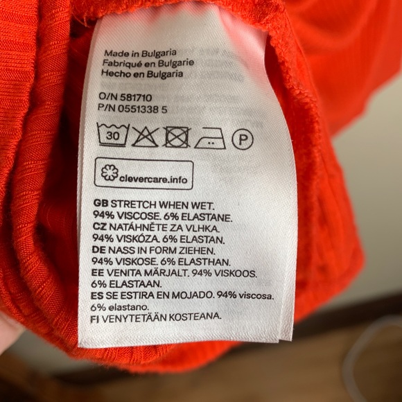 H&M Red Ruffle Neck Tank - Picture 5 of 5